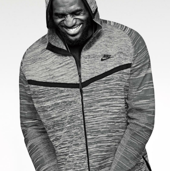 💥SOLD💥 Nike Tech Knit Windrunner Jacket Hasta Black - Picture 3 of 4